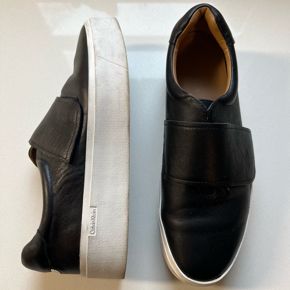 Calvin Klein Platform Velcro Closure Sneakers size 8
